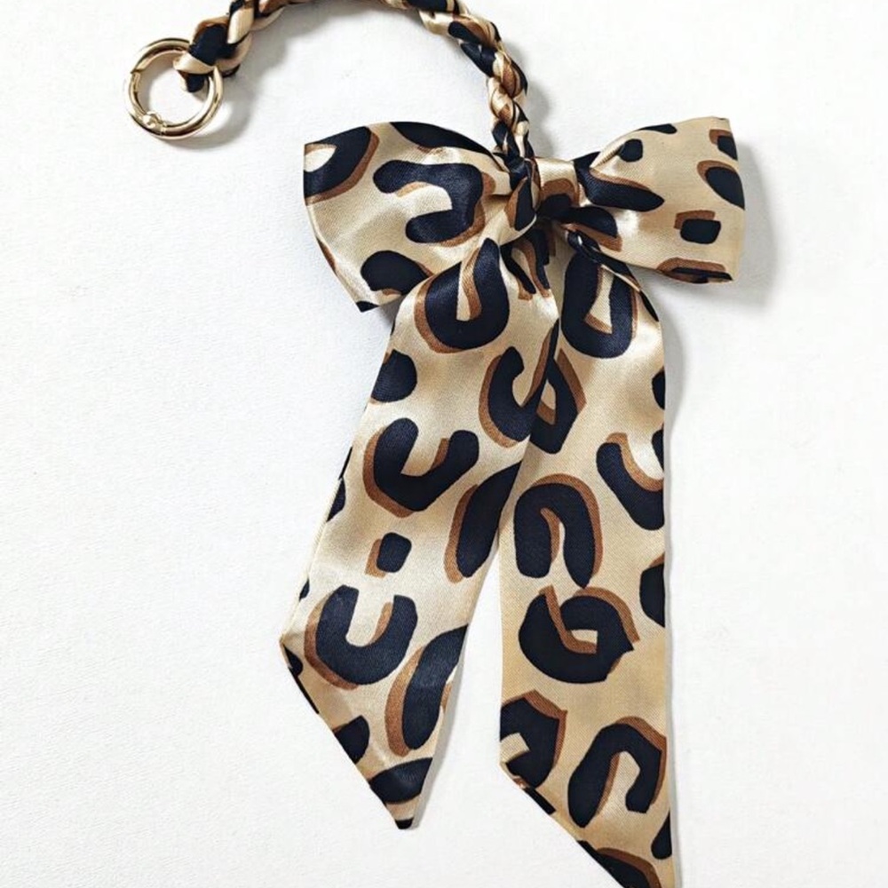 New leopard print 💼bow bag purse charm - Picture 5 of 6